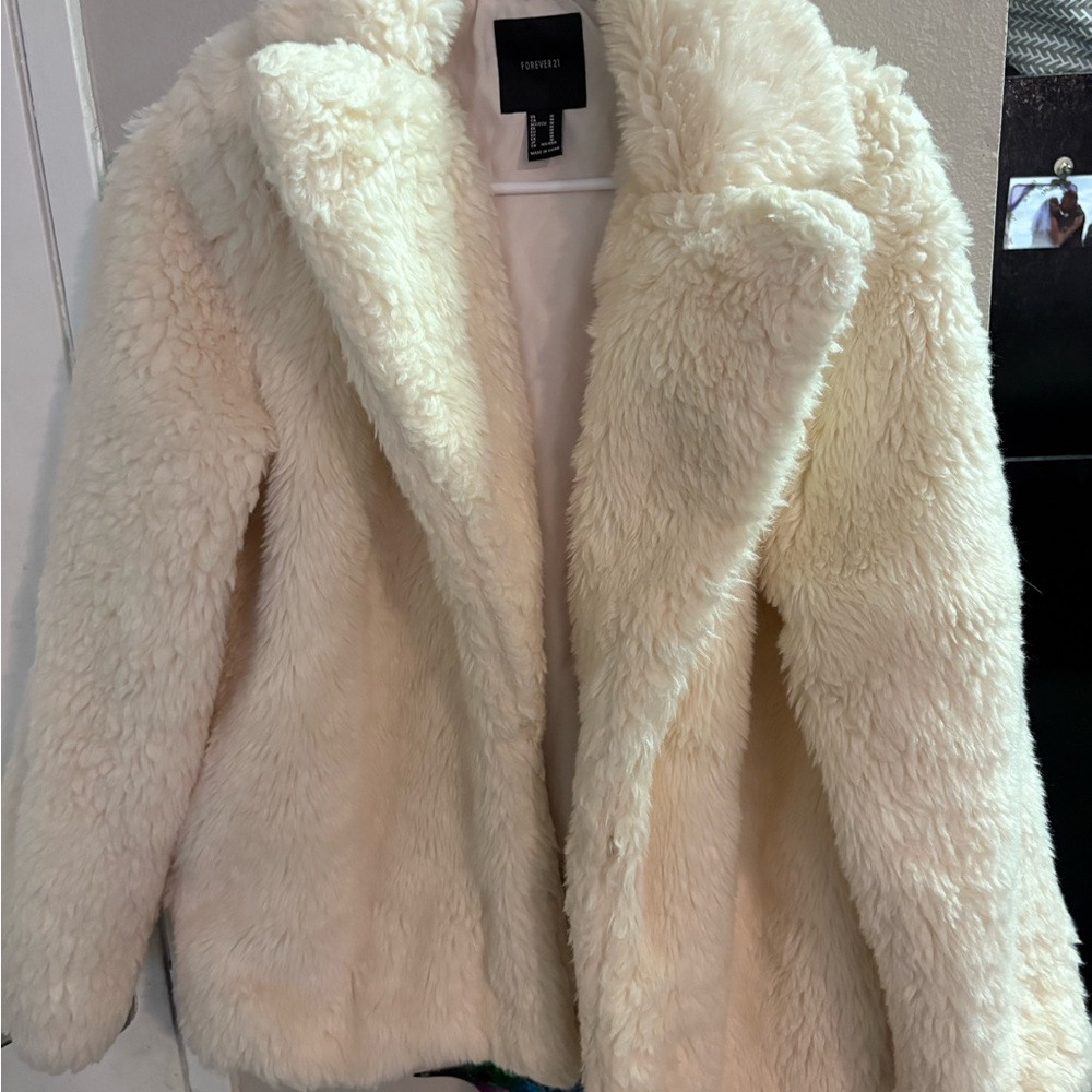 Forever 21 Women's Cream Teddy Jacket - Picture 1 of 5